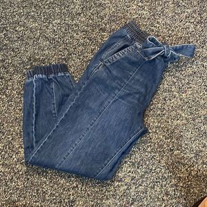 American Eagle • Jean Joggers • Size Small